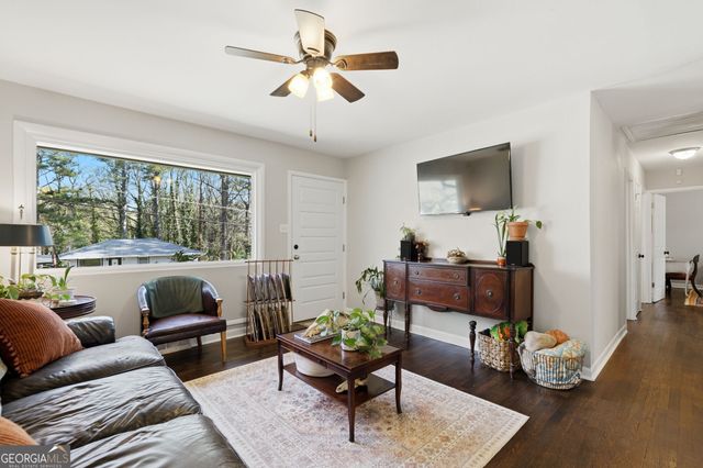 2371 Woodland Drive NW, Kennesaw, GA 30152