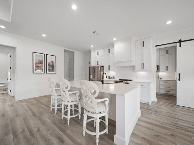 89 Cypress Bend, Huntsville, TX 77340