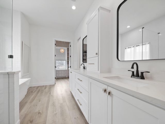 89 Cypress Bend, Huntsville, TX 77340