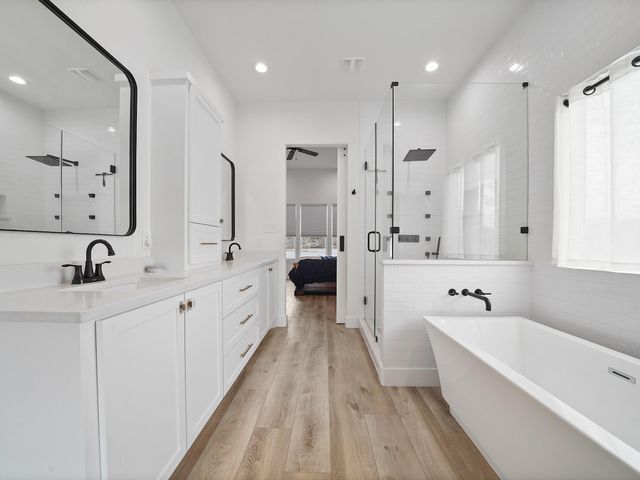 89 Cypress Bend, Huntsville, TX 77340