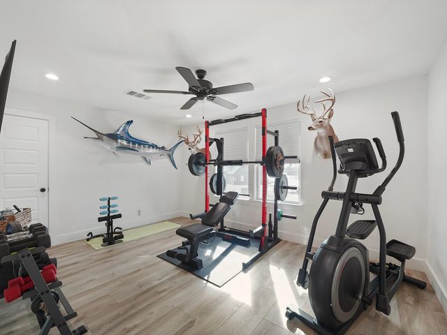 89 Cypress Bend, Huntsville, TX 77340