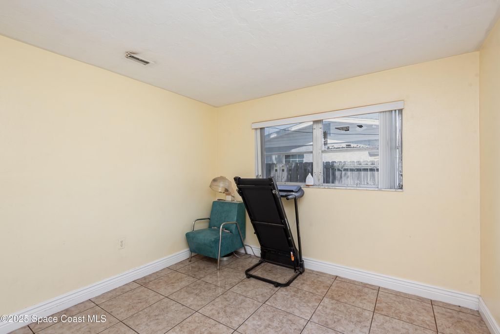 Image 16 of property listing at 15 Skyline Boulevard, Merritt Island, FL 32953