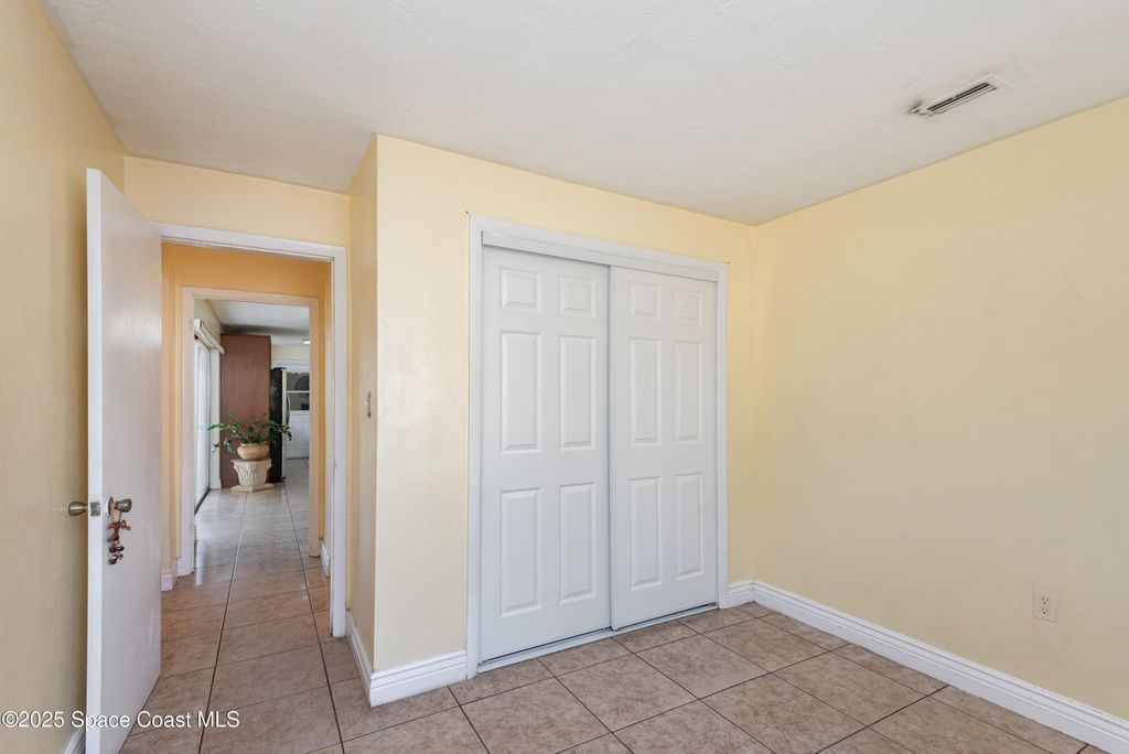 Image 17 of property listing at 15 Skyline Boulevard, Merritt Island, FL 32953