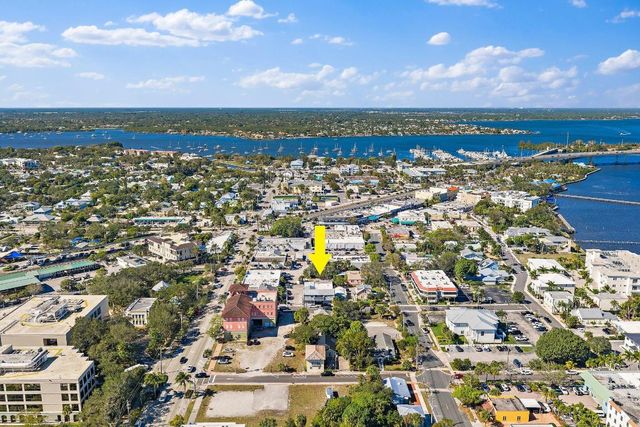 310 SE Denver Avenue 2, Stuart, FL 34994