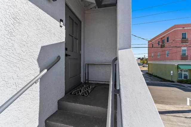 310 SE Denver Avenue 2, Stuart, FL 34994