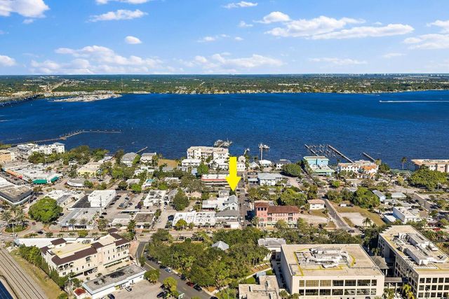 310 SE Denver Avenue 2, Stuart, FL 34994