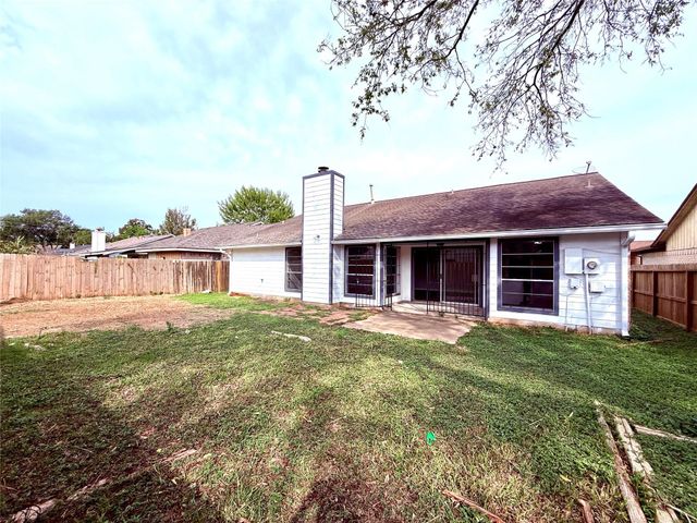 12071 Plumbrook Drive, Houston, TX 77099