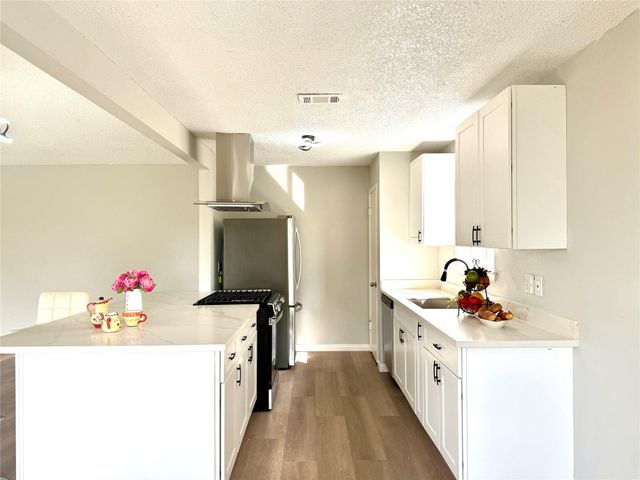 12071 Plumbrook Drive, Houston, TX 77099