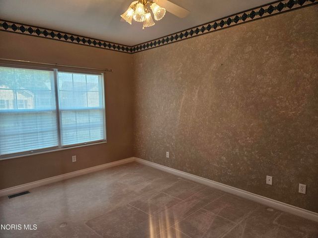 7008 Longwater Drive, Maumee, OH 43537