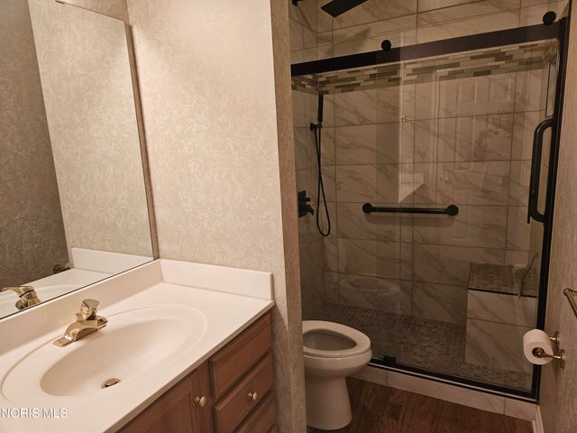 7008 Longwater Drive, Maumee, OH 43537