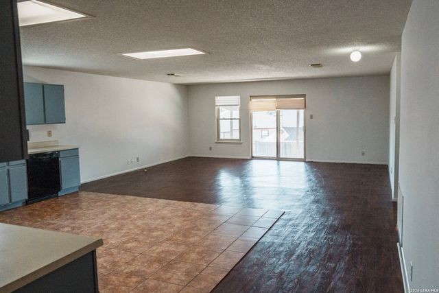 879 Fillmore, San Antonio, TX 78245