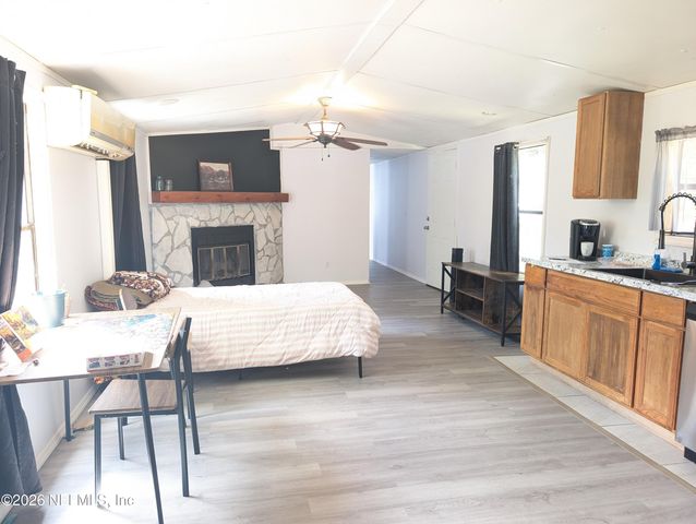 114 DURDEN Road, Interlachen, FL 32148