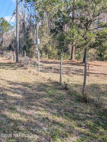 114 DURDEN Road, Interlachen, FL 32148