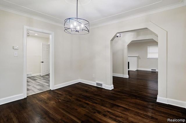 15375 Winthrop Street, Detroit, MI 48227