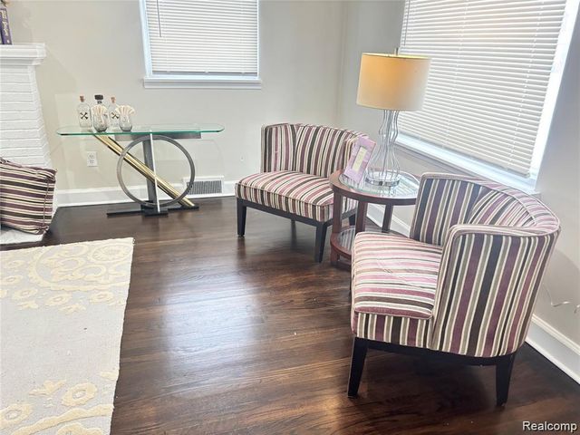 15375 Winthrop Street, Detroit, MI 48227