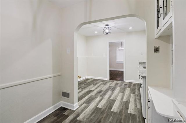 15375 Winthrop Street, Detroit, MI 48227