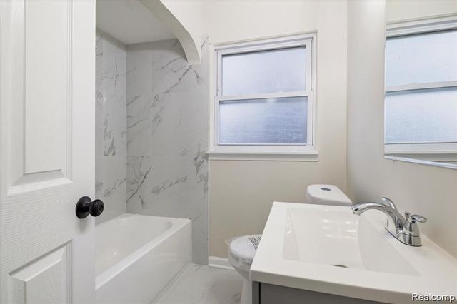 15375 Winthrop Street, Detroit, MI 48227