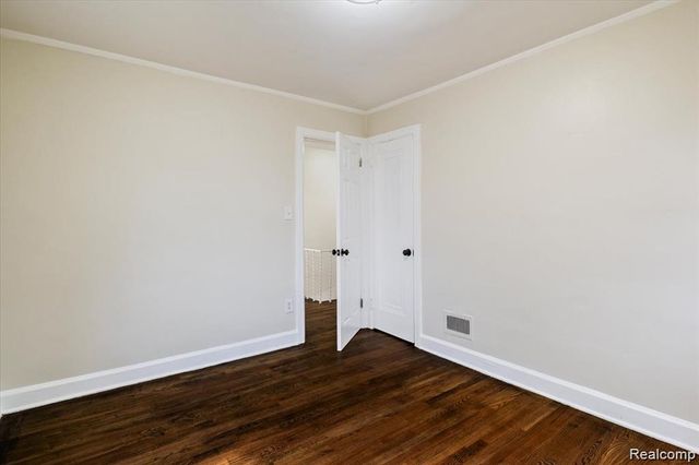 15375 Winthrop Street, Detroit, MI 48227