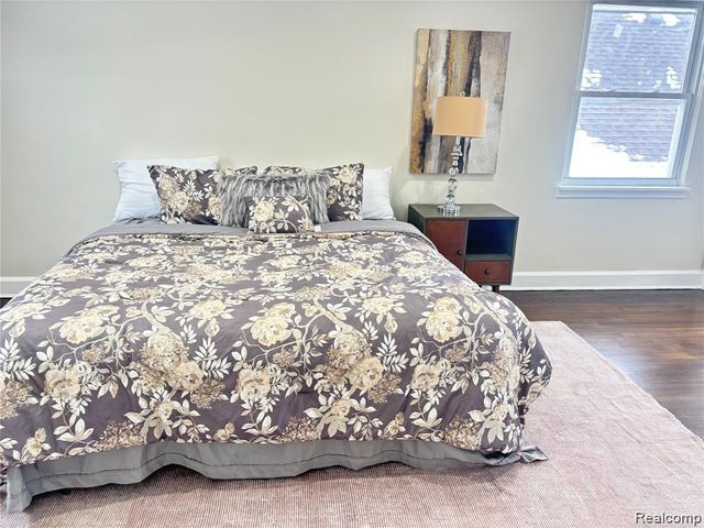 15375 Winthrop Street, Detroit, MI 48227