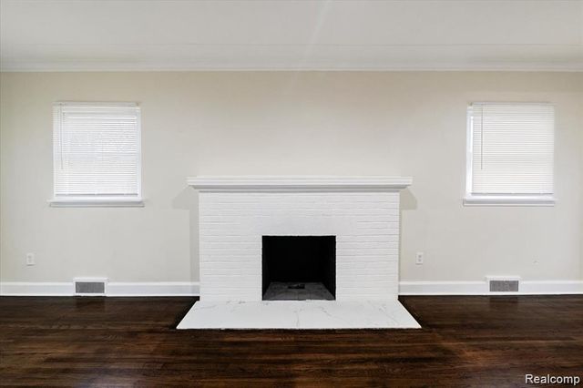 15375 Winthrop Street, Detroit, MI 48227