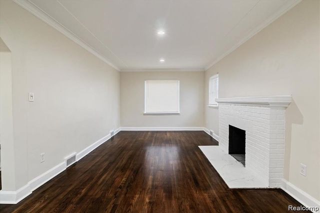 15375 Winthrop Street, Detroit, MI 48227