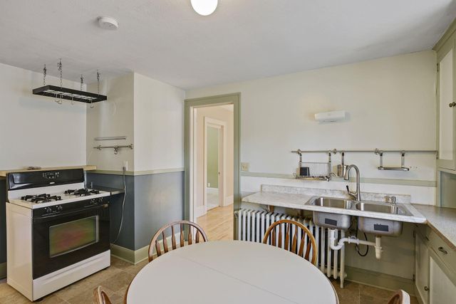 4027 Penn Avenue N, Minneapolis, MN 55412