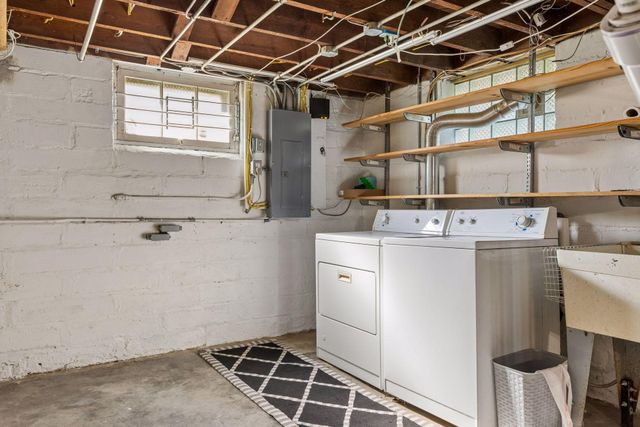 4027 Penn Avenue N, Minneapolis, MN 55412