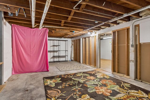 4027 Penn Avenue N, Minneapolis, MN 55412