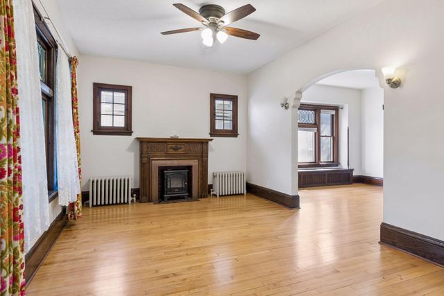 4027 Penn Avenue N, Minneapolis, MN 55412
