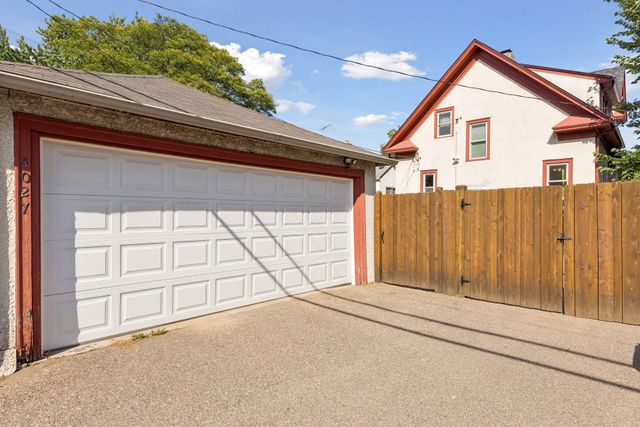 4027 Penn Avenue N, Minneapolis, MN 55412