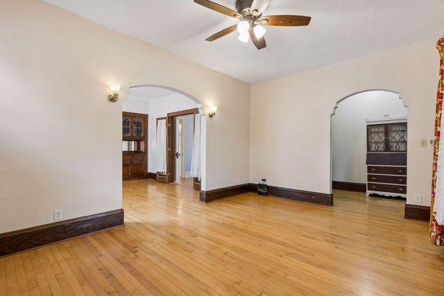 4027 Penn Avenue N, Minneapolis, MN 55412