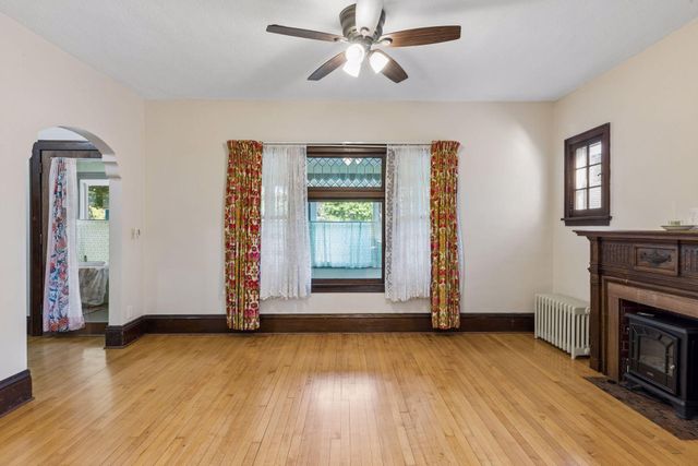 4027 Penn Avenue N, Minneapolis, MN 55412
