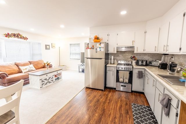 9 Register Ave, Westport, MA 02790