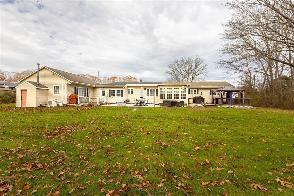 9 Register Ave, Westport, MA 02790