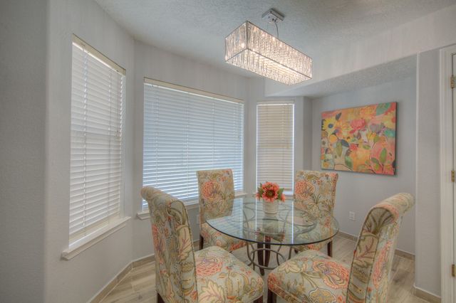 1120 Los Padres Street SE, Albuquerque, NM 87123