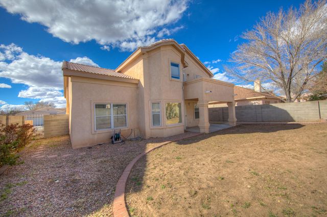 1120 Los Padres Street SE, Albuquerque, NM 87123