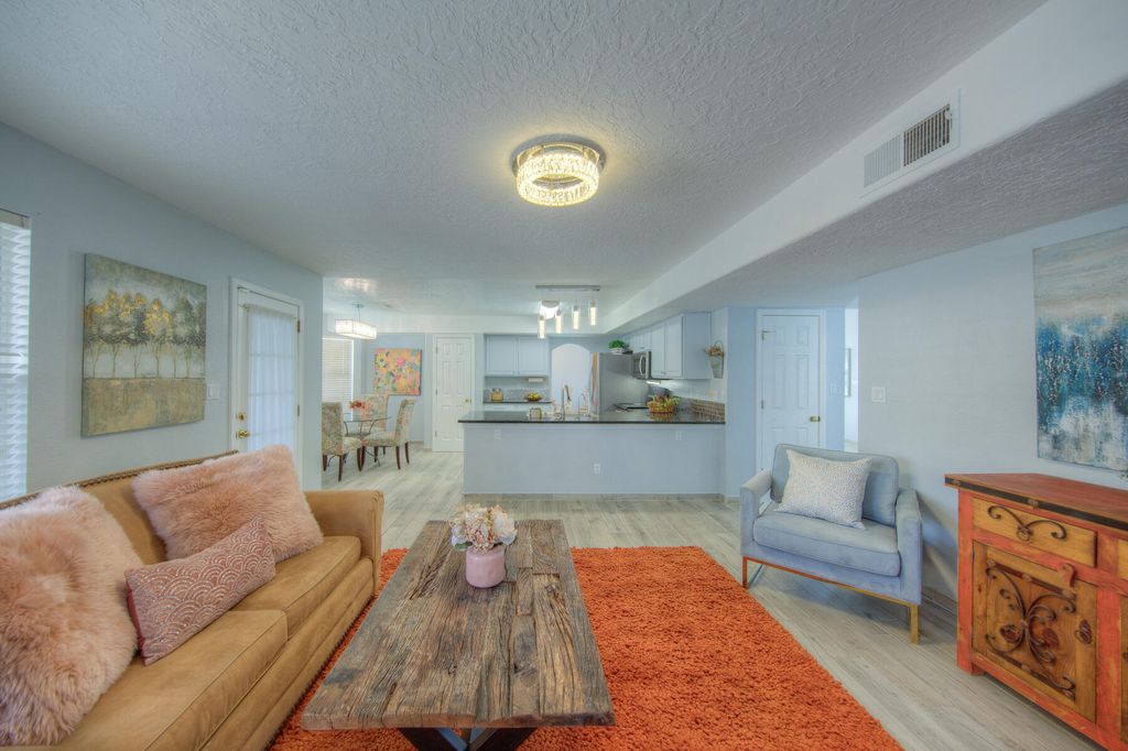 Image 26 of property listing at 1120 Los Padres Street SE, Albuquerque, NM 87123