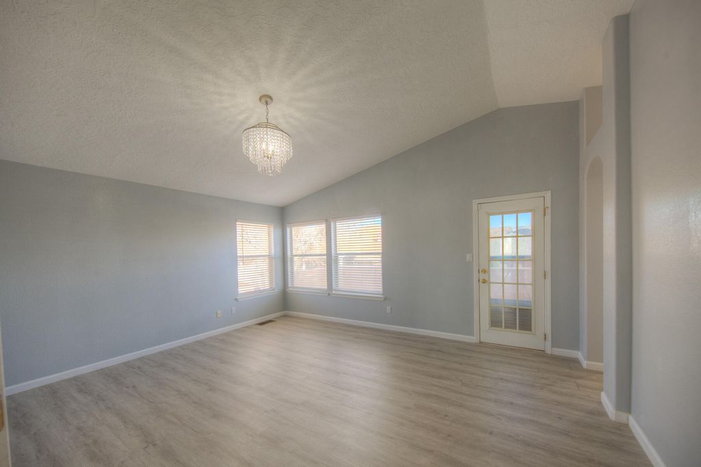 Image 32 of property listing at 1120 Los Padres Street SE, Albuquerque, NM 87123