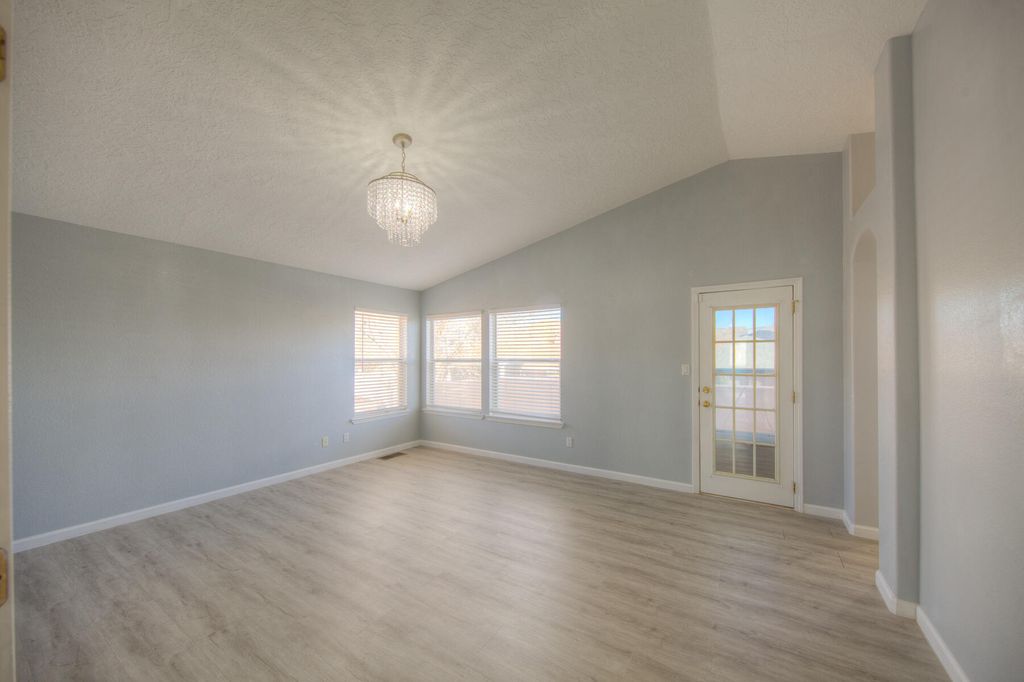 Image 33 of property listing at 1120 Los Padres Street SE, Albuquerque, NM 87123