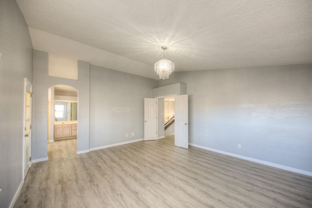 Image 35 of property listing at 1120 Los Padres Street SE, Albuquerque, NM 87123