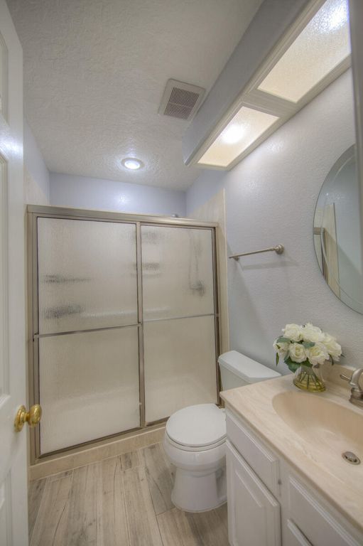 Image 44 of property listing at 1120 Los Padres Street SE, Albuquerque, NM 87123