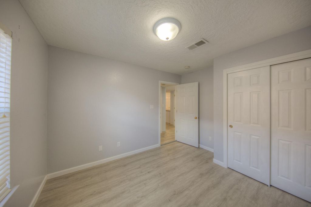 Image 45 of property listing at 1120 Los Padres Street SE, Albuquerque, NM 87123