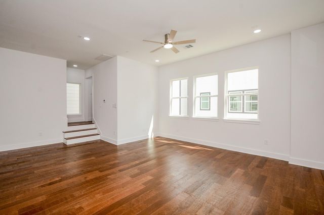 426 Sikes Street A, Houston, TX 77018