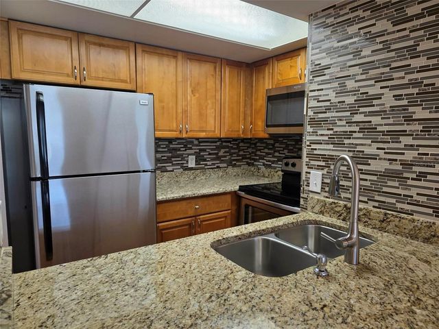 4712 MARINE PARKWAY 206, New Port Richey, FL 34652