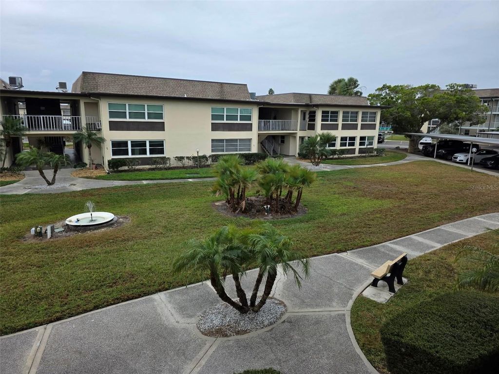 Image 20 of property listing at 4712 MARINE PARKWAY 206, New Port Richey, FL 34652