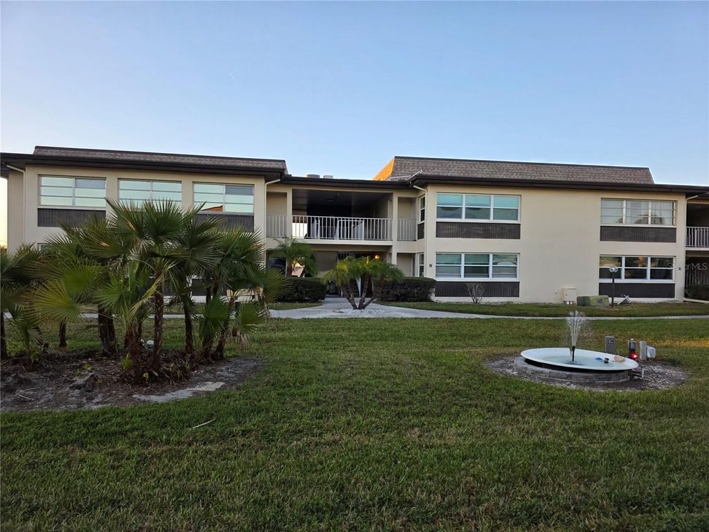 Image 21 of property listing at 4712 MARINE PARKWAY 206, New Port Richey, FL 34652