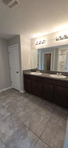 2216 4TH STREET SW, Ruskin, FL 33570