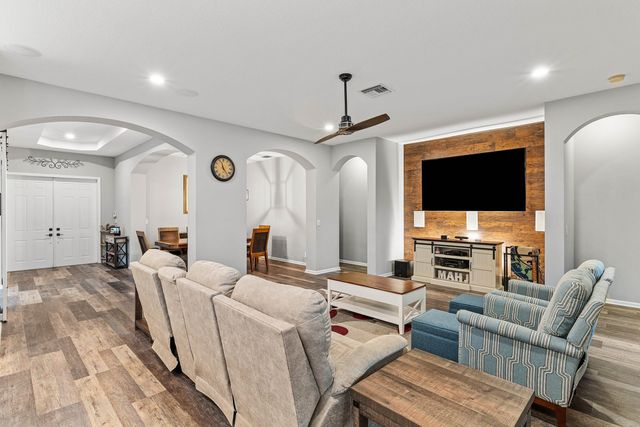 8948 New Hope Court, West Palm Beach, FL 33411