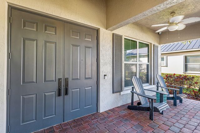 8948 New Hope Court, West Palm Beach, FL 33411