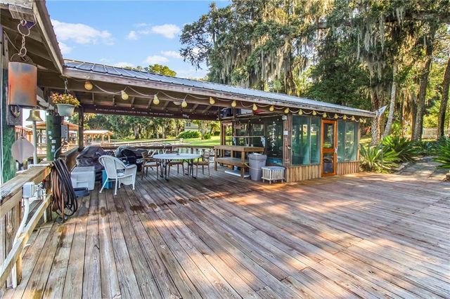 1861 NE Delegal Drive NE, Townsend, GA 31331